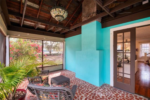 1305 WASHINGTON AVENUE, Eustis, FL 32726