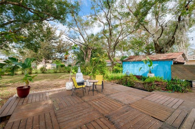 1305 WASHINGTON AVENUE, Eustis, FL 32726