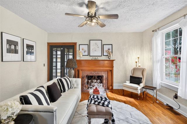 1305 WASHINGTON AVENUE, Eustis, FL 32726