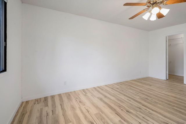 9205 Dartford Road, Woodbury, MN 55125