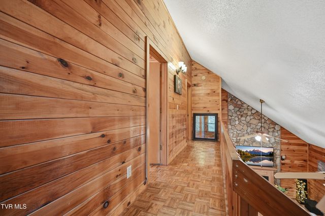 538 Burbank Road, Roan Mountain, TN 37687