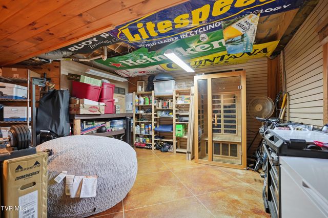 538 Burbank Road, Roan Mountain, TN 37687