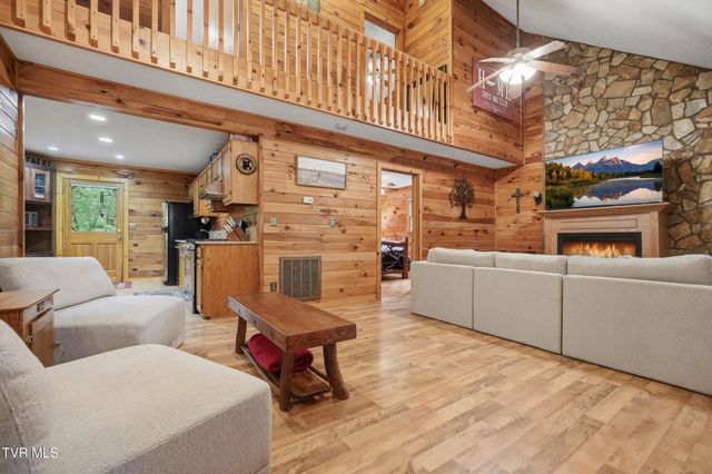 538 Burbank Road, Roan Mountain, TN 37687