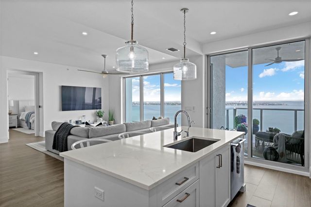 2910 W BARCELONA STREET 1902, Tampa, FL 33629