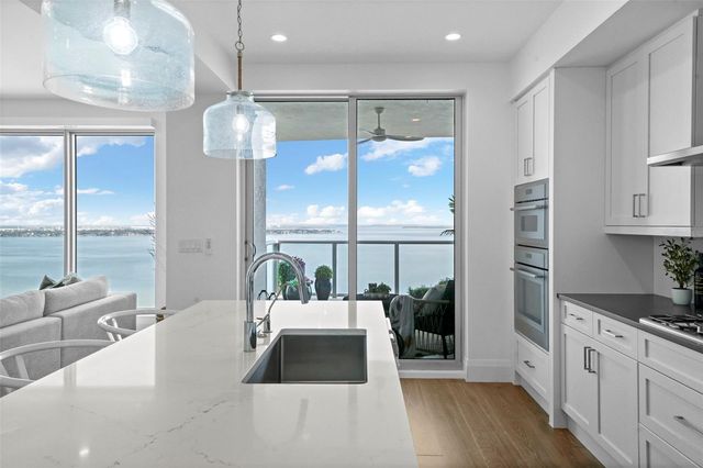 2910 W BARCELONA STREET 1902, Tampa, FL 33629