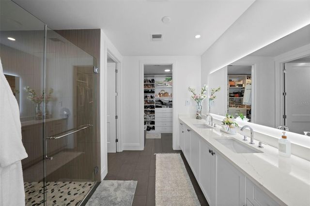 2910 W BARCELONA STREET 1902, Tampa, FL 33629