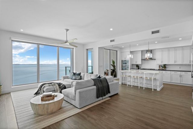 2910 W BARCELONA STREET 1902, Tampa, FL 33629