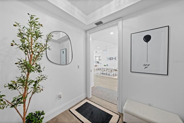 2910 W BARCELONA STREET 1902, Tampa, FL 33629