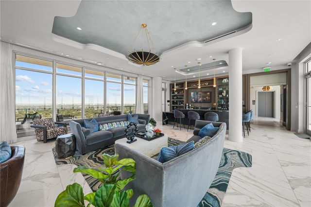 2910 W BARCELONA STREET 1902, Tampa, FL 33629