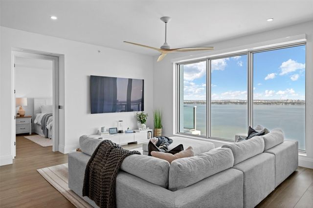 2910 W BARCELONA STREET 1902, Tampa, FL 33629