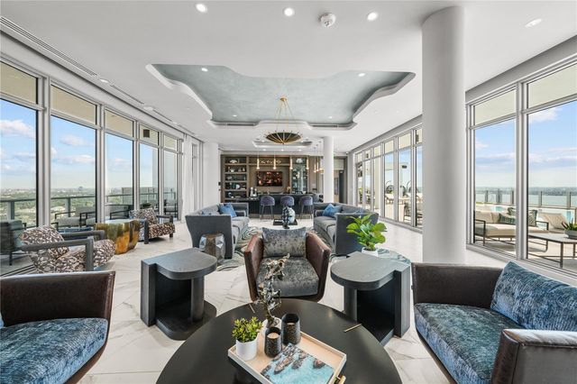 2910 W BARCELONA STREET 1902, Tampa, FL 33629