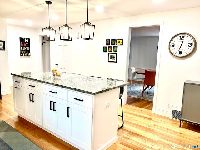 530 Bloomfield Avenue, Bloomfield, CT 06002