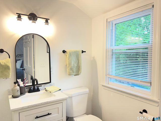 530 Bloomfield Avenue, Bloomfield, CT 06002