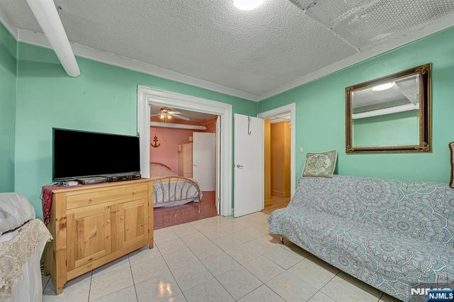 6114 Highland Place 1H, West New York, NJ 07093