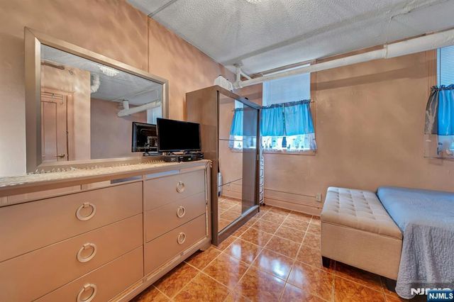 6114 Highland Place 1H, West New York, NJ 07093
