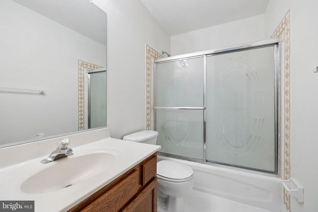 5943 ROTH CT, Woodbridge, VA 22193
