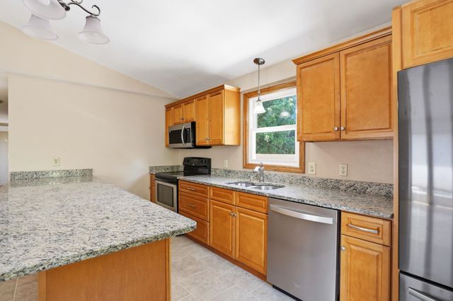 65 Garfield Street, Manchester, NH 03103