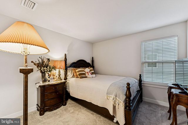 15542 TWIN RIVER CIR, Bowie, MD 20716