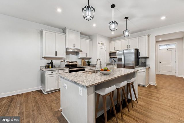 15542 TWIN RIVER CIR, Bowie, MD 20716