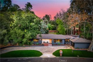 4830 Hasekian Drive, Tarzana, CA 91356