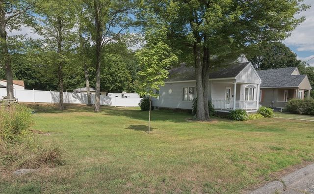 32 Clifton Street, Fitchburg, MA 01420