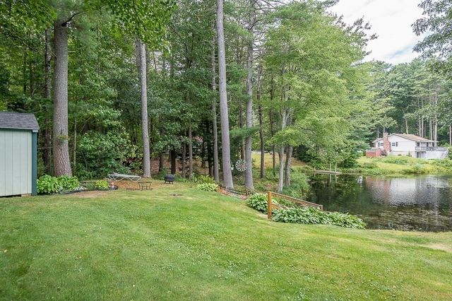 5 Abenaki St, Hubbardston, MA 01452