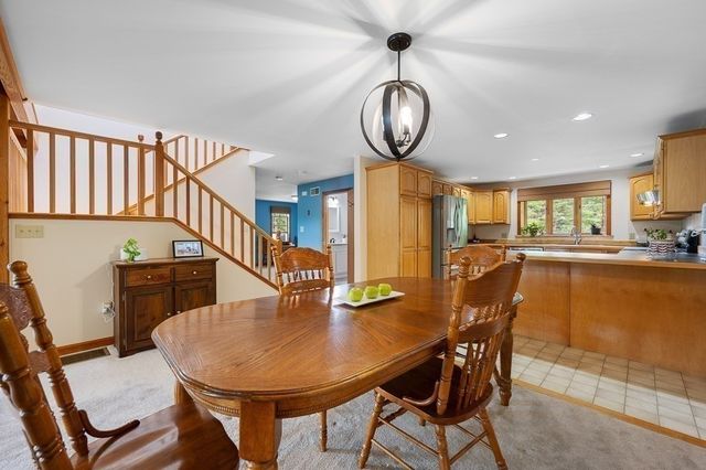 5 Abenaki St, Hubbardston, MA 01452