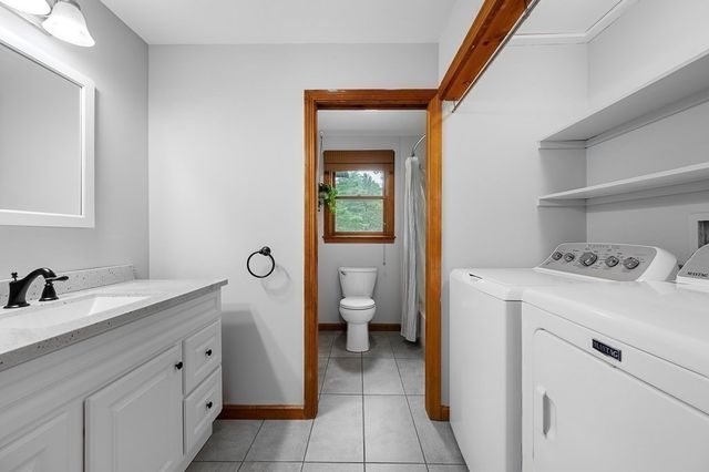 5 Abenaki St, Hubbardston, MA 01452
