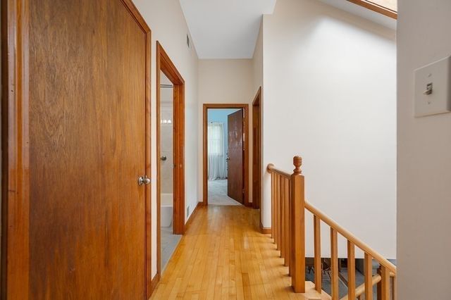 5 Abenaki St, Hubbardston, MA 01452