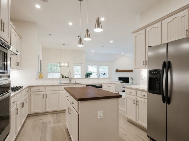805 FERRULE Drive, Mckinney, TX 75069