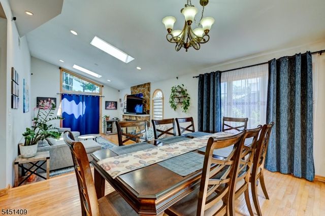 115 Market St, Garfield City, NJ 07026