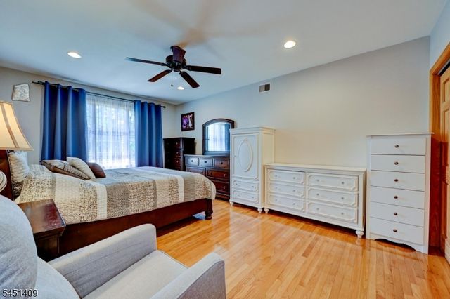 115 Market St, Garfield City, NJ 07026