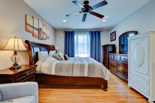 115 Market St, Garfield City, NJ 07026