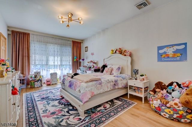 115 Market St, Garfield City, NJ 07026