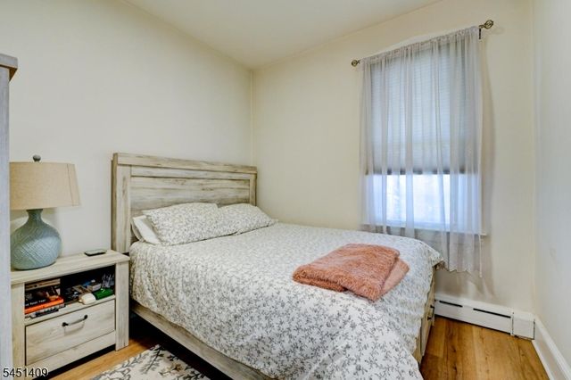 115 Market St, Garfield City, NJ 07026