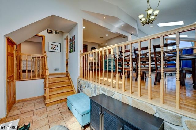 115 Market St, Garfield City, NJ 07026