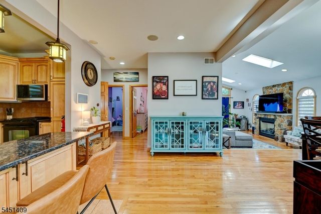 115 Market St, Garfield City, NJ 07026
