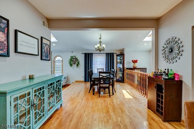 115 Market St, Garfield City, NJ 07026