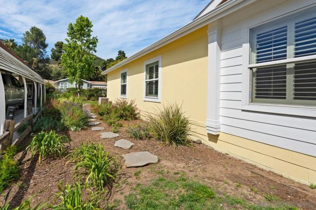 8975 Lawrence Welk Drive 54, Escondido, CA 92026