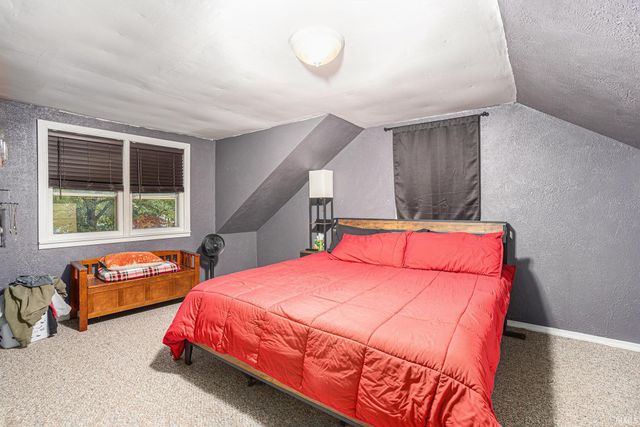 1526 E Beardsley Avenue, Elkhart, IN 46514