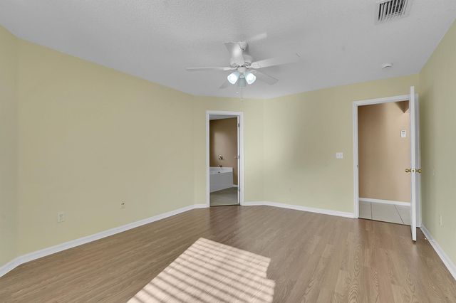 2518 SE Cooper Lane, Port St Lucie, FL 34984