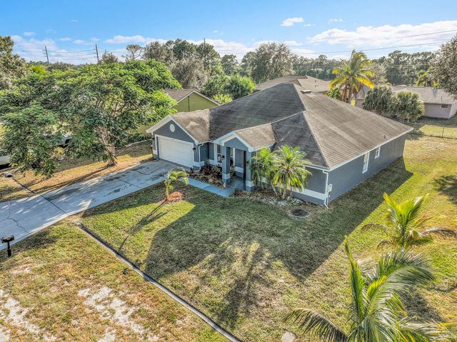 2518 SE Cooper Lane, Port St Lucie, FL 34984