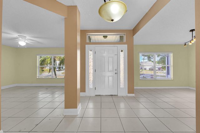 2518 SE Cooper Lane, Port St Lucie, FL 34984