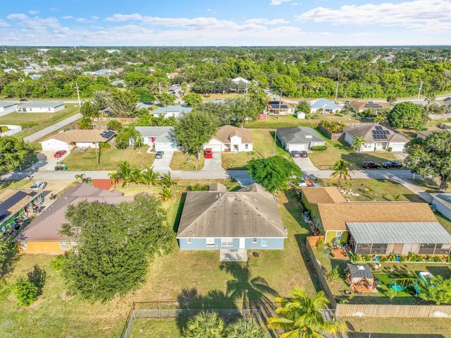 2518 SE Cooper Lane, Port St Lucie, FL 34984