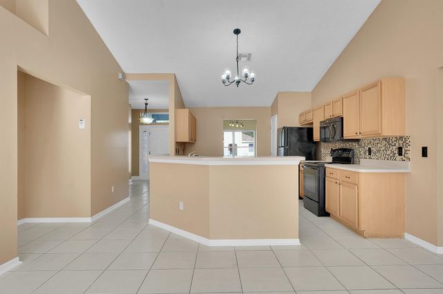 2518 SE Cooper Lane, Port St Lucie, FL 34984