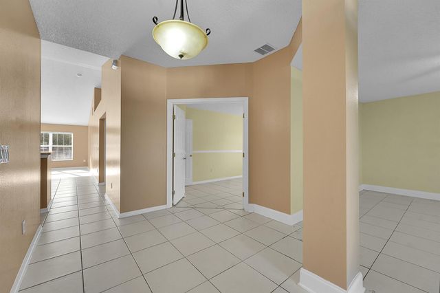 2518 SE Cooper Lane, Port St Lucie, FL 34984