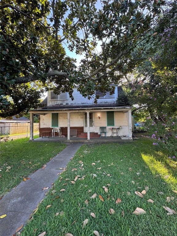 411 Martin Luther King Jr Drive, La Marque, TX 77568