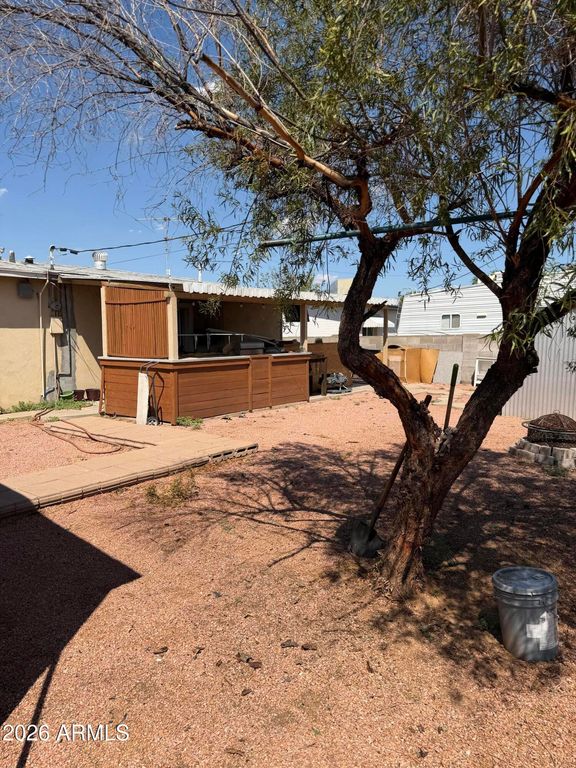 7011 W WOLF Street, Phoenix, AZ 85033 — photo 2