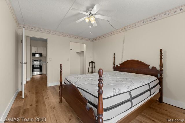 21800 Morley Avenue 417, Dearborn, MI 48124