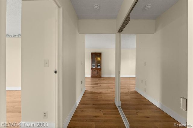 21800 Morley Avenue 417, Dearborn, MI 48124